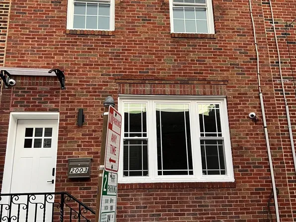 2003 S 13th St, Philadelphia, PA 19148