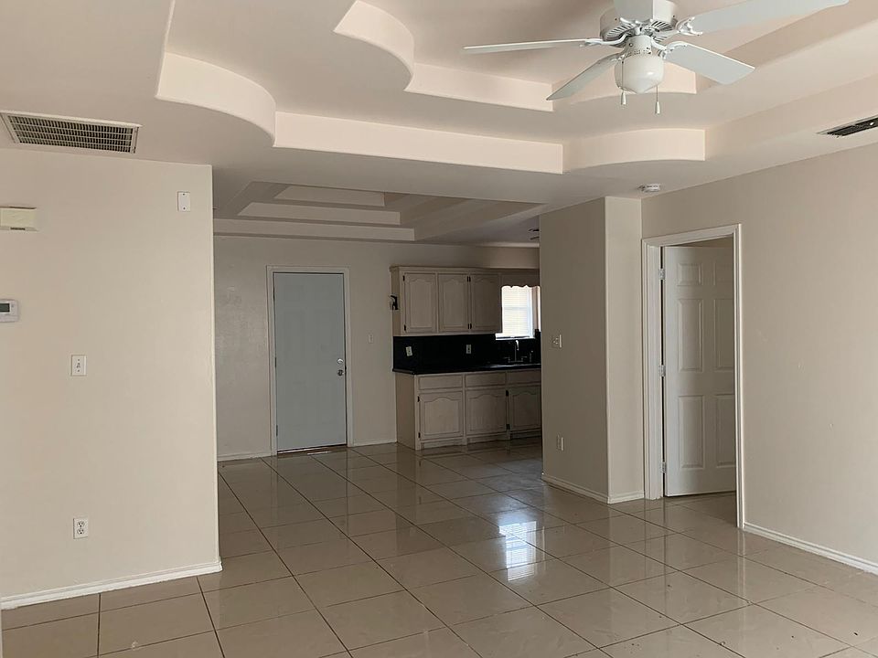 1st image of 721 Sandpiper Ave APT 2