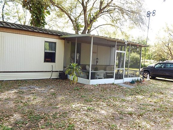 2nd image of 2278 SE Quail Ave