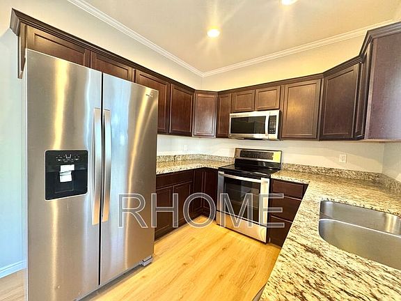 4th image of 13567 S Florenza Way