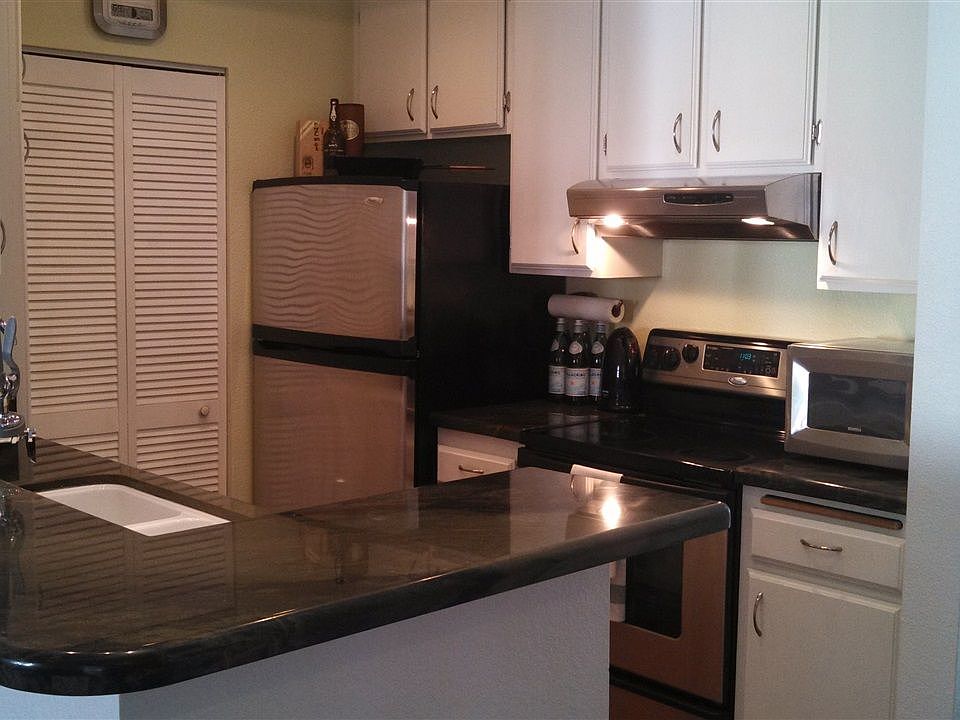 1st image of 5065 La Jolla Blvd Unit 4