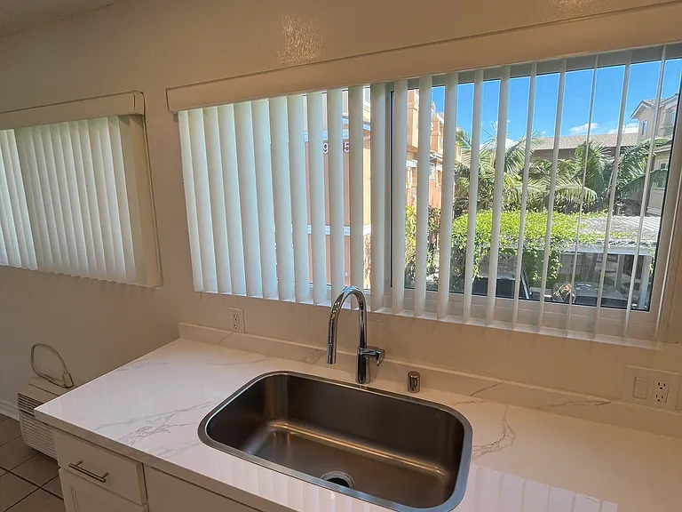 Chapman Meadows Apartments — Photo 24