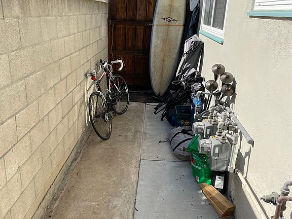 3rd image of 1144 Pacific Beach Dr #1144