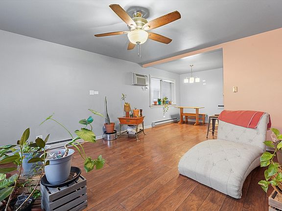4th image of 6632 W 64th Pl #1A