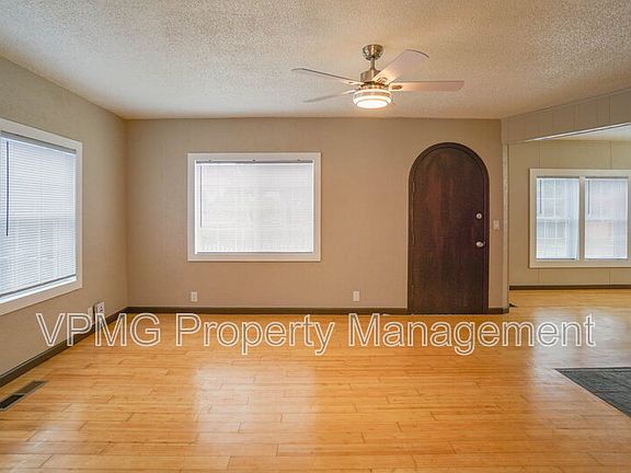 5th image of 2901 Fruit Valley Rd