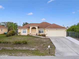 2714 24th St SW, Lehigh Acres, FL 33976