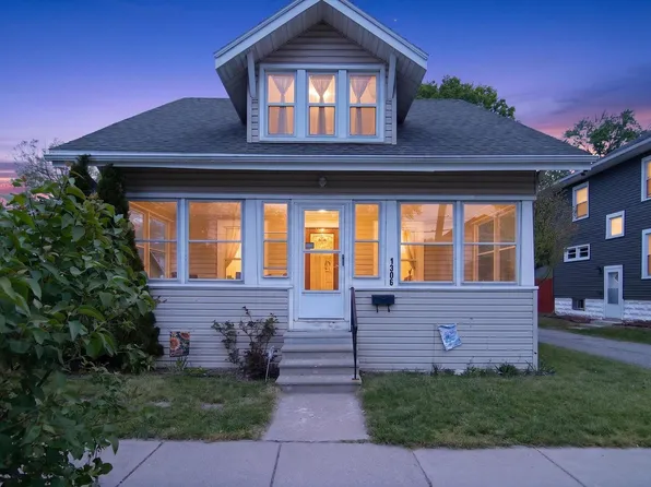1306 Leroy St, Jackson, MI 49202