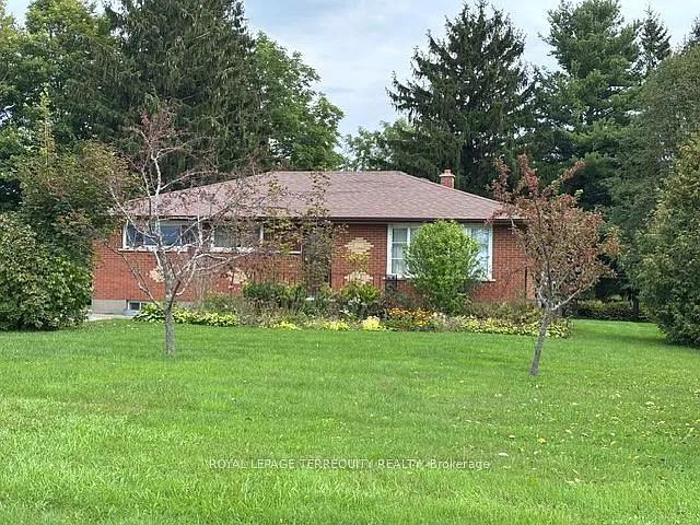4 bed, $2,500 — Photo 2