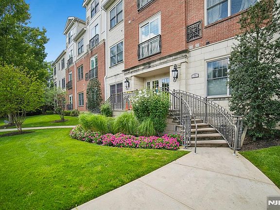 5th image of 4101 Piermont Rd #1203