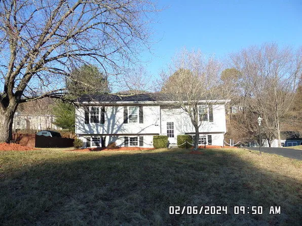 61 Bounty Ct, Roanoke, VA 24019