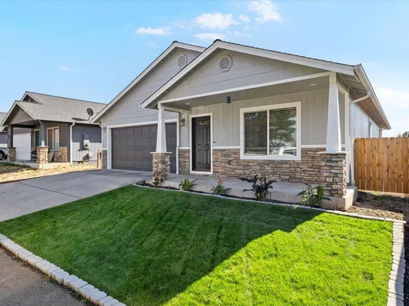 3540 Avenue G, White City, OR 97503