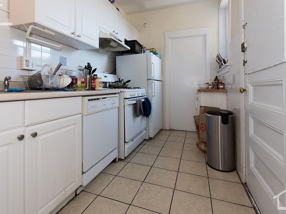 1st image of 73 Egmont St APT 5B