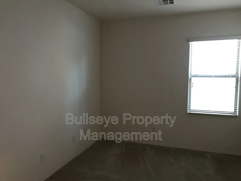 4541 E Willet St — Photo 8