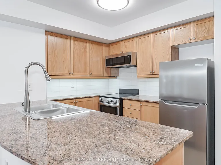 2121 Lake Shore Blvd W #206 — Photo 16