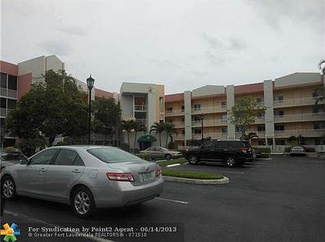 3rd image of 7438 Trent Dr #208