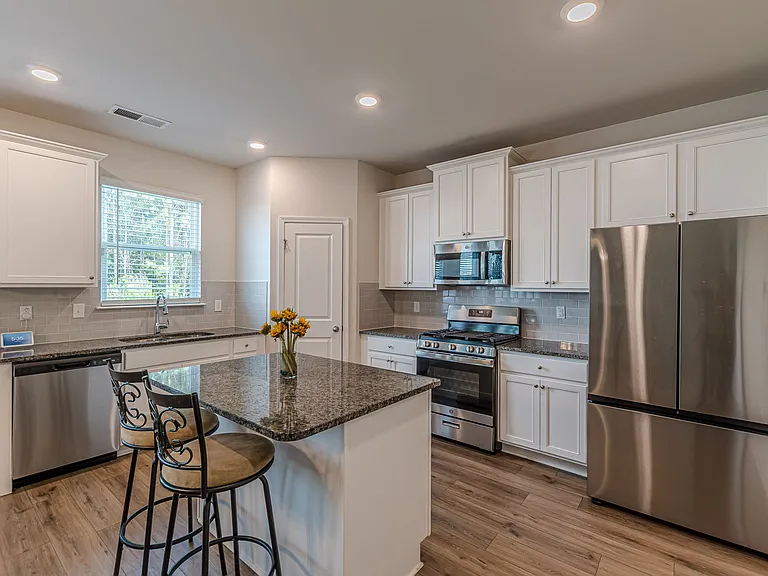 4055 Ethans Cove Dr — Photo 16