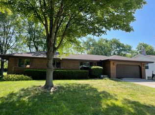 208 Felmley Dr, Normal, IL 61761