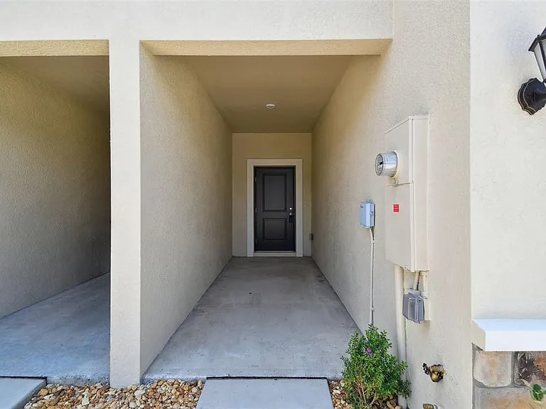 2665 Buttercup Lucine Ln — Photo 3