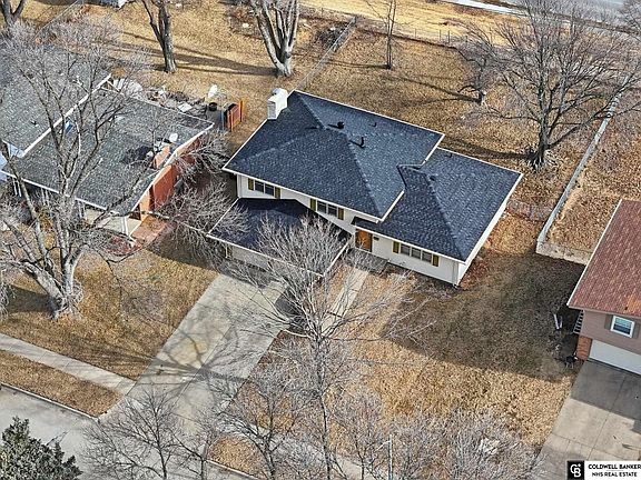 2nd image of 1811 S 133rd St