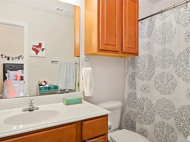 305 Holleman Dr E #1203 — Photo 8