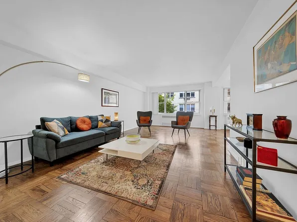 415 E 52nd St APT 3AA, New York, NY 10022