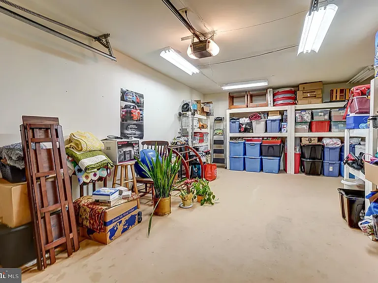 11707 Tumbrel Ct — Photo 31