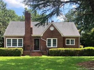 321 W Central Ave, Raeford, NC 28376