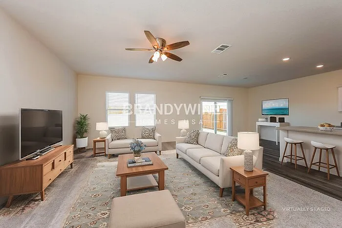 4422 Marsh Hawk Dr — Photo 4