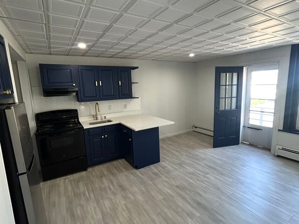 55 Green St #5, Gardner, MA 01440