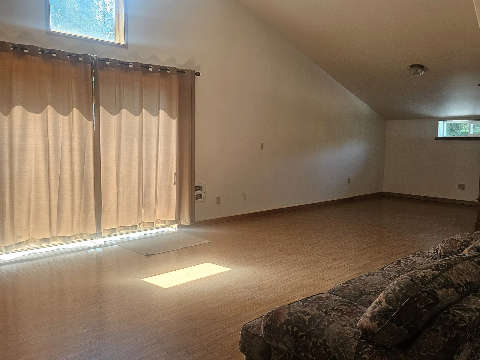 715 Bakken Rd — Photo 1