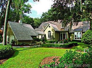 101 Toppin Dr, Hilton Head Island, SC 29926