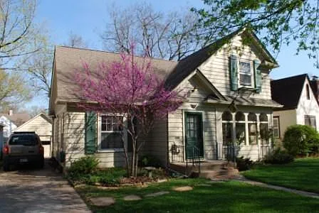 1336 SW Campbell Ave — Photo 2