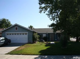 926 Balsam Dr, Newman, CA 95360