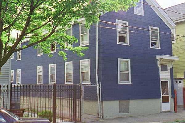 2nd image of 76 Winter St