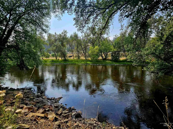 205 S Main St, Stites, ID 83552