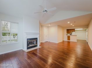 10305 Parkstone Dr, Louisville, KY 40241
