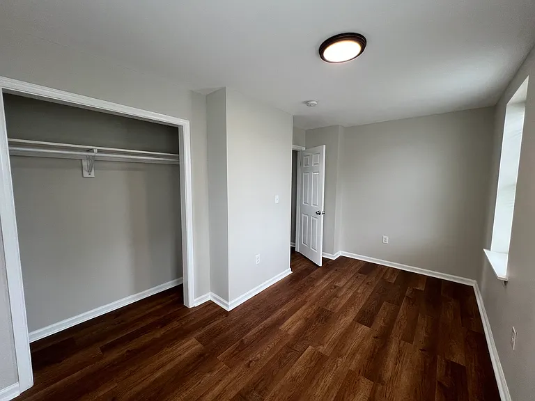 5301 Maple Ave — Photo 12