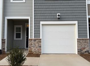 909 Pilot St, Haw River, NC 27258