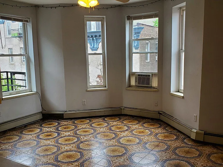 1201 Bloomfield St #4 — Photo 7