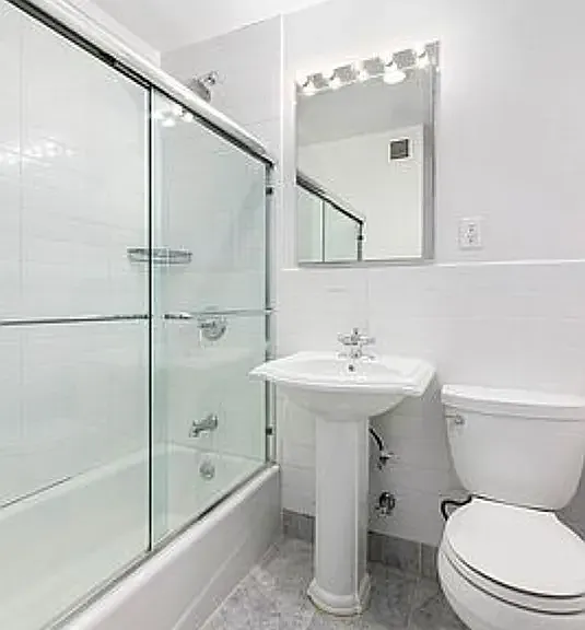 150 W 47th St #5H — Photo 2