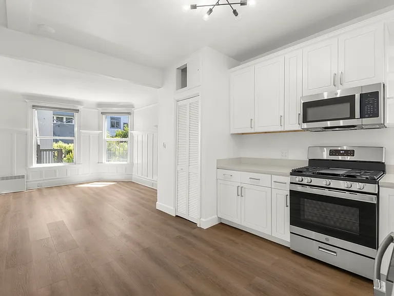 2315 Bush St #1 — Photo 2