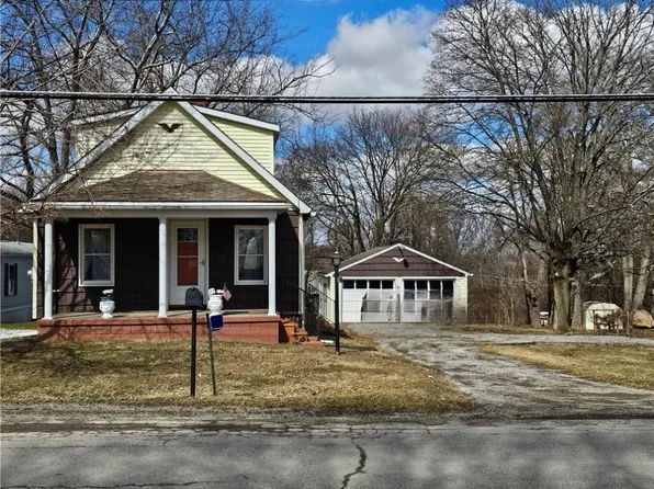 1340 Cherry Hill Rd, Ellwood City, PA 16117