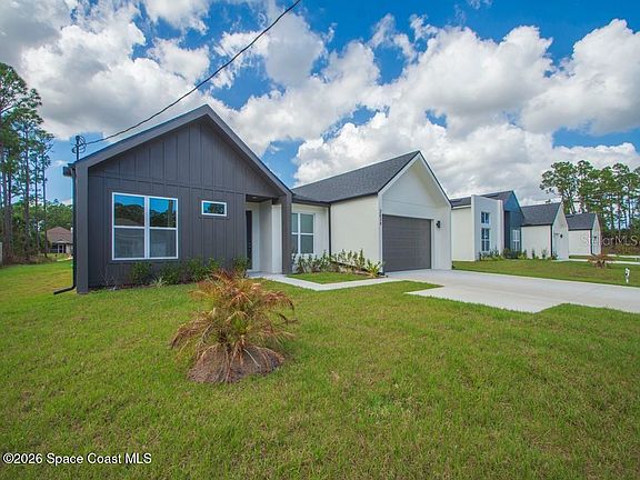 2nd image of 2634 De Groodt Rd SW