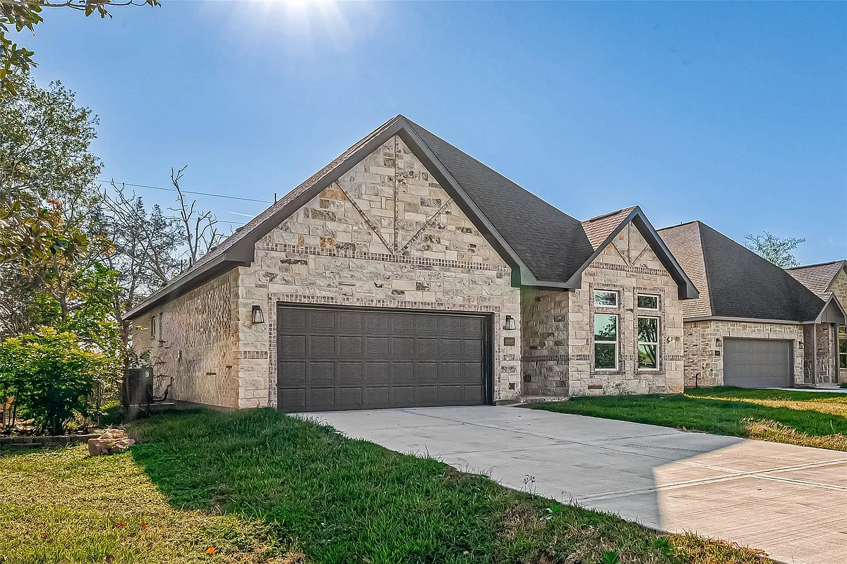 Building Photo - 3635 Needville Ave