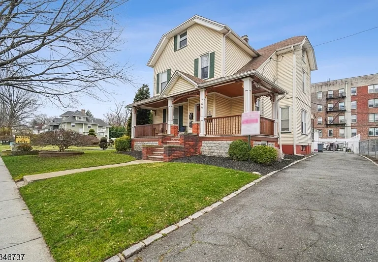 44 Elm St #2 — Photo 30