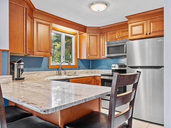 3rd image of 18 Harnden Rd
