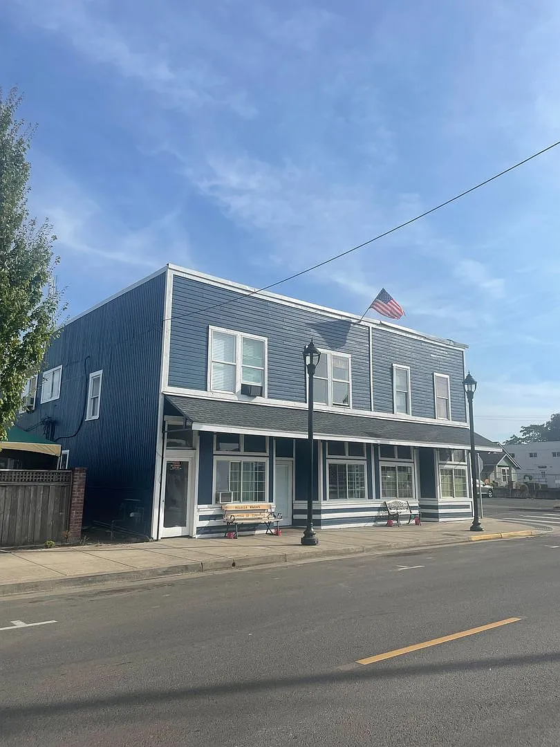 Room-by-Room Rentals Available in Downtown Molalla. — Photo 4