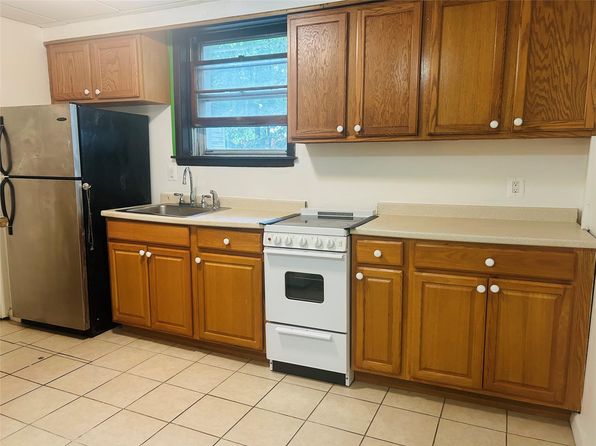 38 Lake St #2