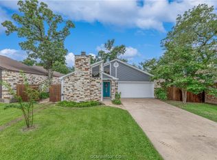 8702 Greenleaf Dr, College Station, TX 77845