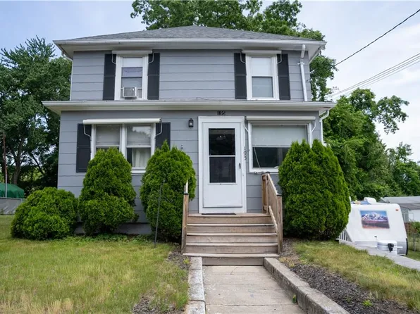 195 Andrews Ave, West Warwick, RI 02893